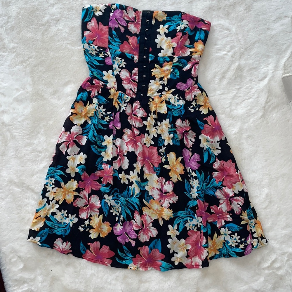 NWT Floral strapless dress size 2